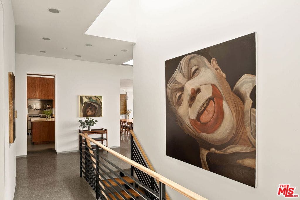 901 Kenter Way, Los Angeles, CA 90049 901 Kenter Way, Los Angeles, CA 90049