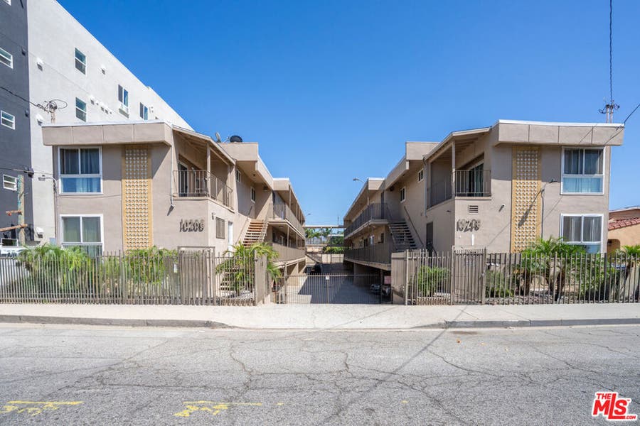 Property photo for 10206 S Inglewood Avenue, Inglewood, CA
