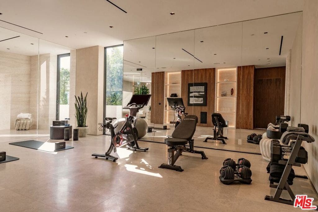 9056 St Ives Drive, Los Angeles, CA 90069