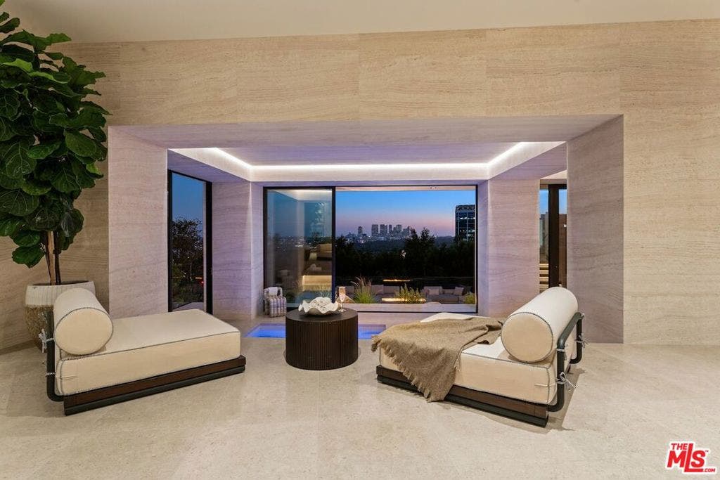 9056 St Ives Drive, Los Angeles, CA 90069