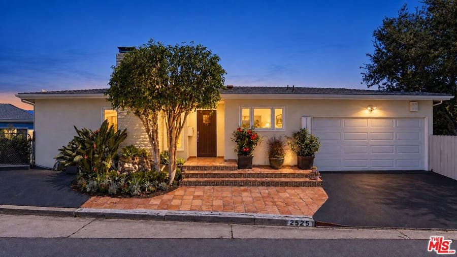 Property photo for 2525 Ivanhoe Drive, Los Angeles, CA