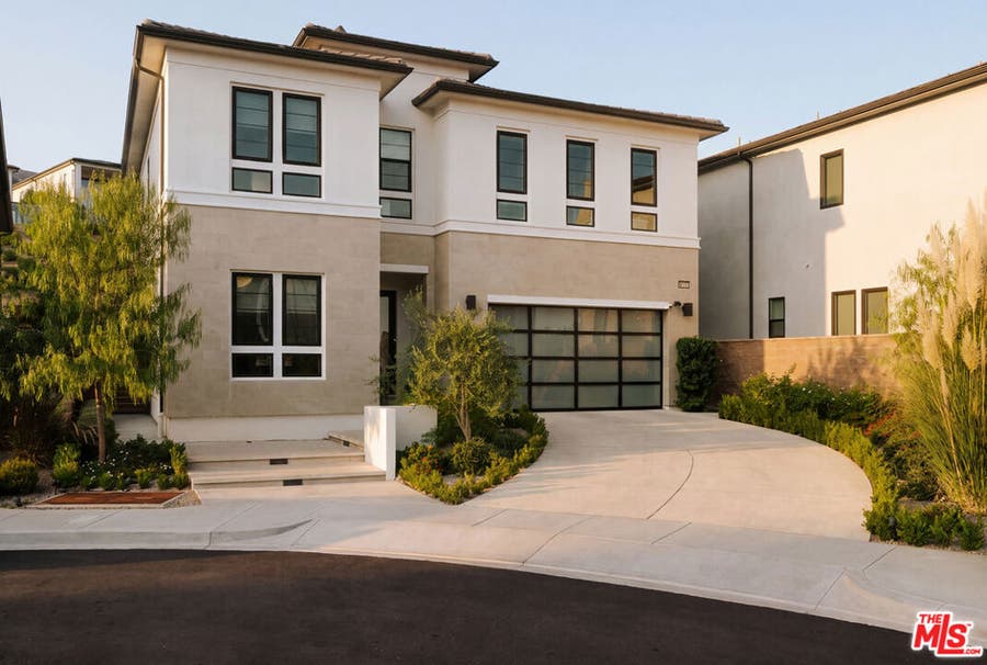Property photo for 20511 W Hummingbird Court, Porter Ranch, CA