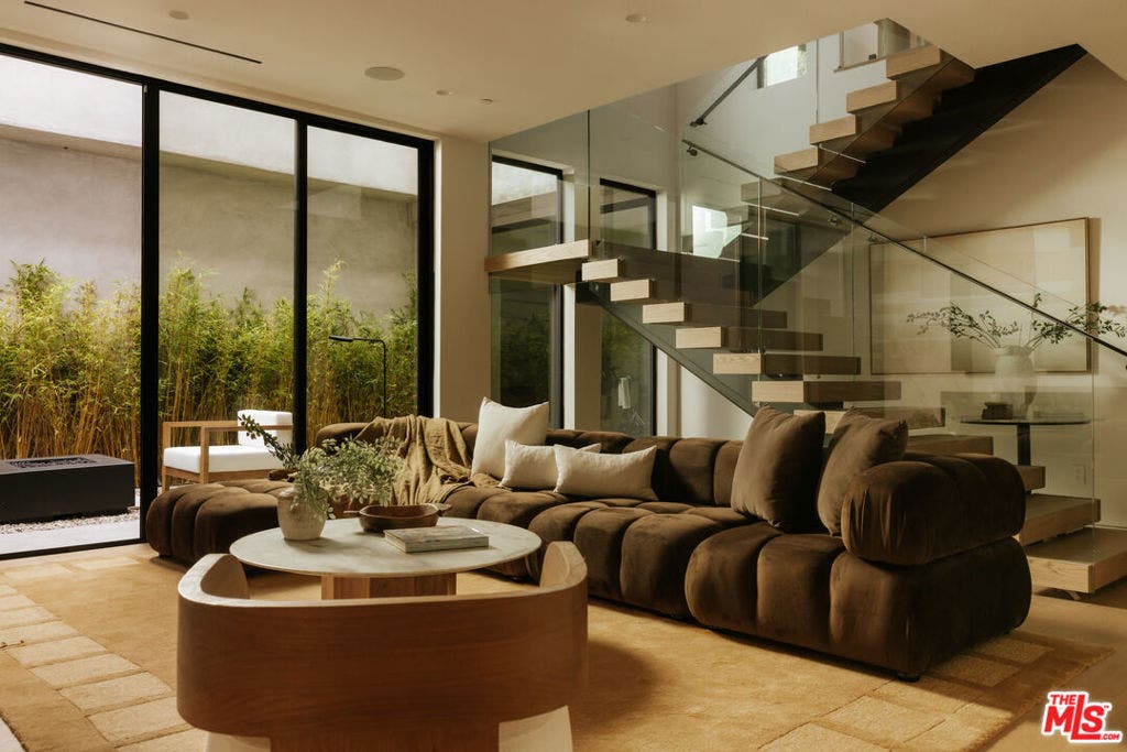 605 N Rexford Drive, Beverly Hills, CA 90210