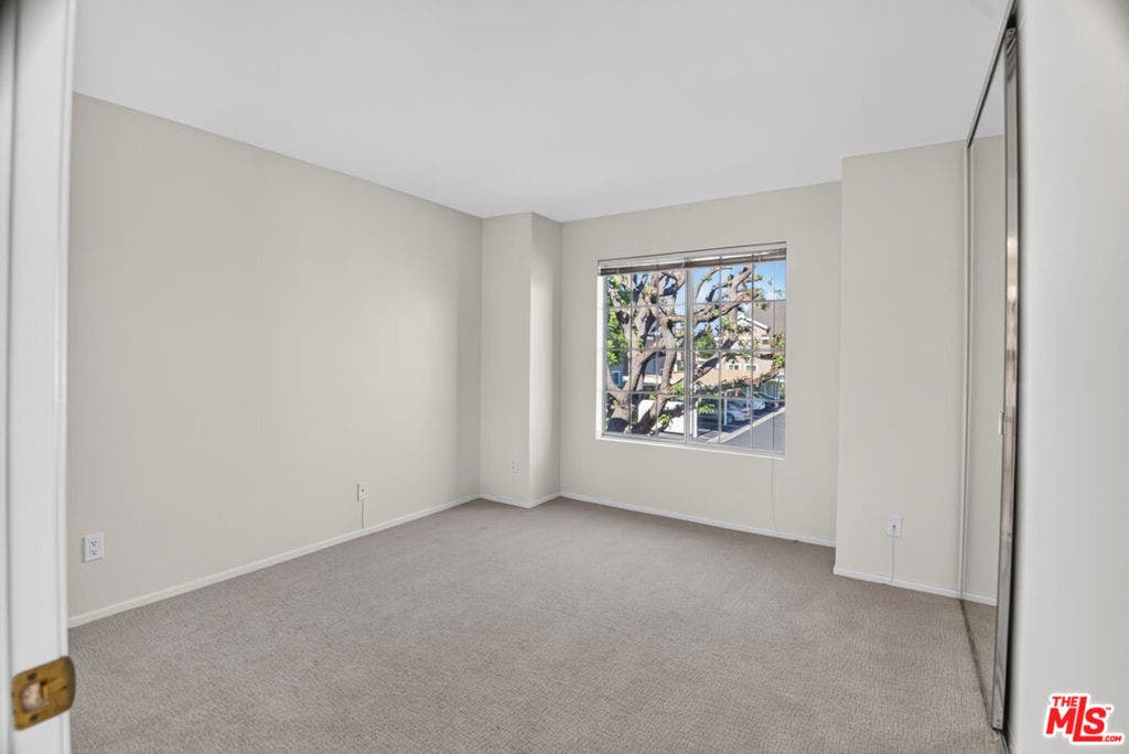 163 Greenfield, Irvine, CA 92614