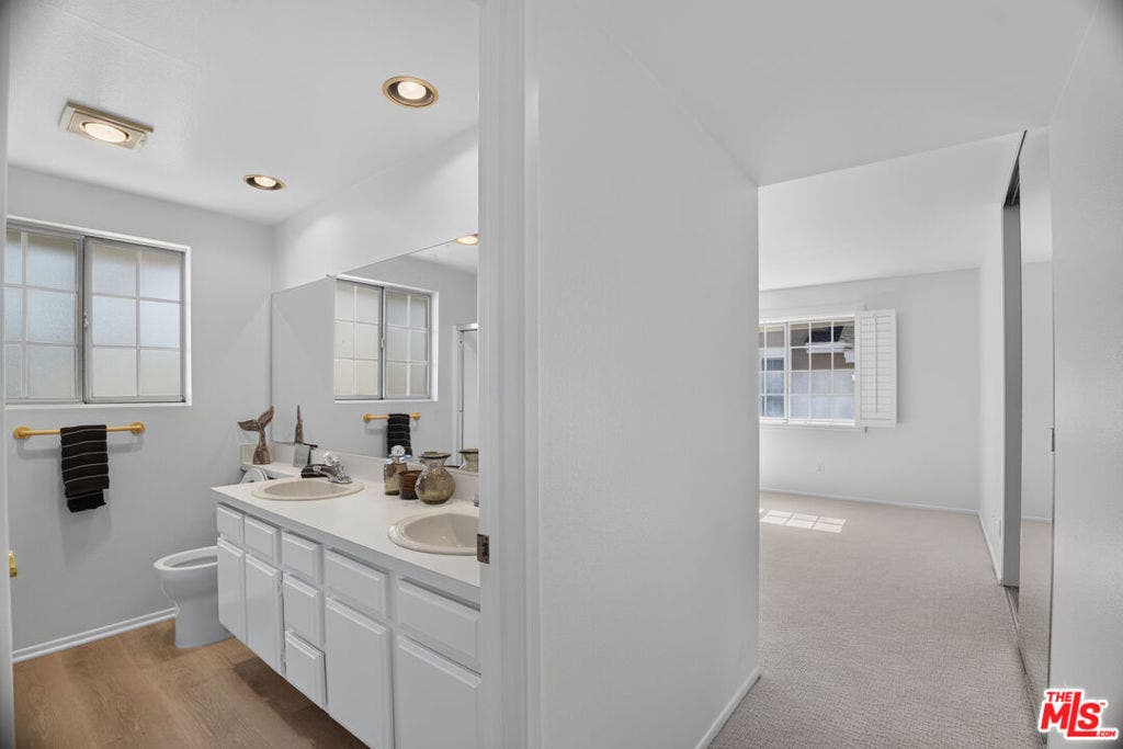 163 Greenfield, Irvine, CA 92614