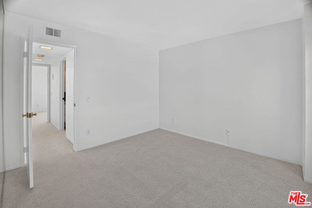 163 Greenfield, Irvine, CA 92614