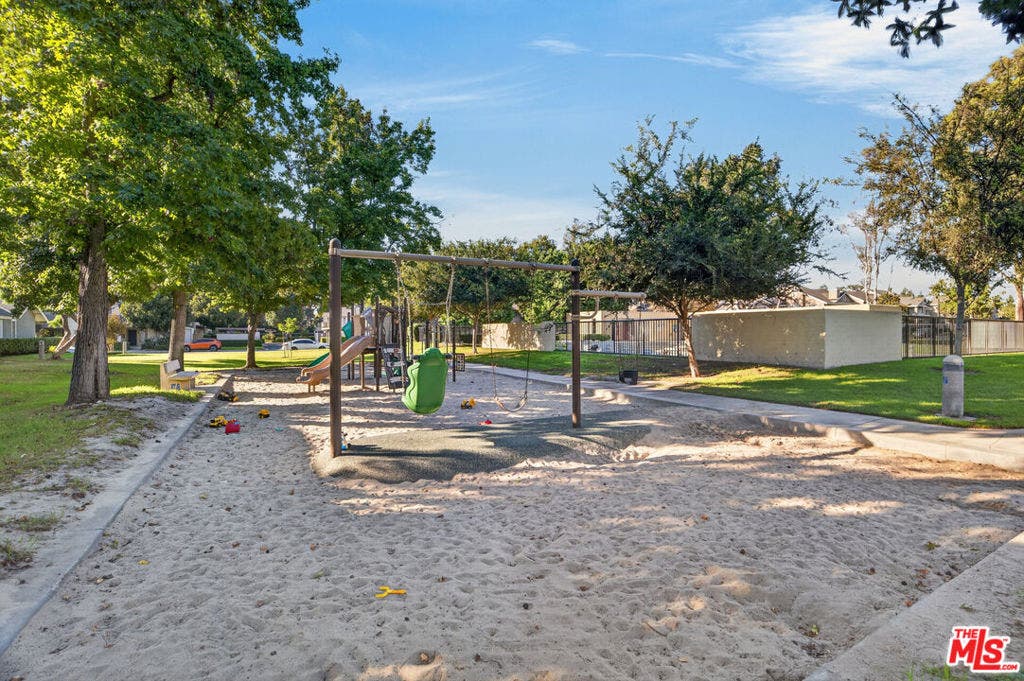 163 Greenfield, Irvine, CA 92614