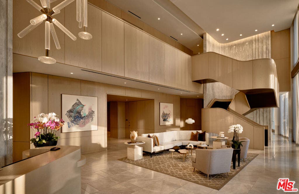 211 W Elm Court, #30A, Los Angeles, CA 90067 211 W Elm Court, #30A, Los Angeles, CA 90067