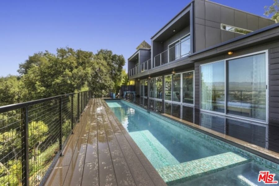 Property photo for 11462 LAURELCREST Road, Studio City, CA