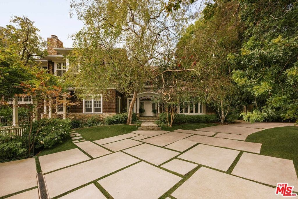 2041 Mandeville Canyon Road, Los Angeles, CA 90049