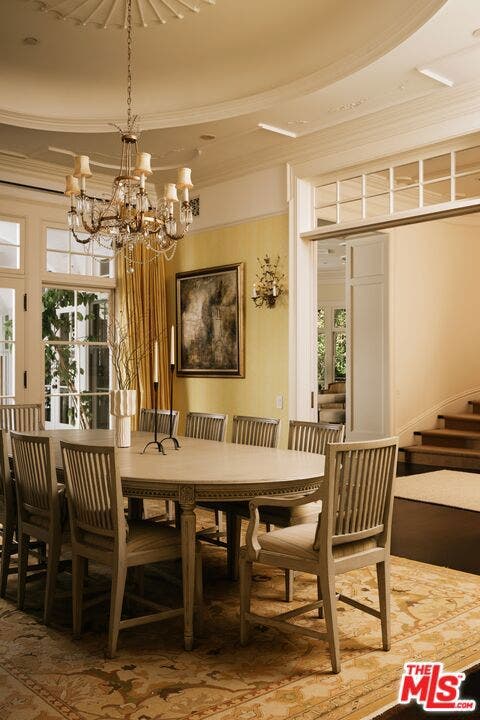 2041 Mandeville Canyon Road, Los Angeles, CA 90049