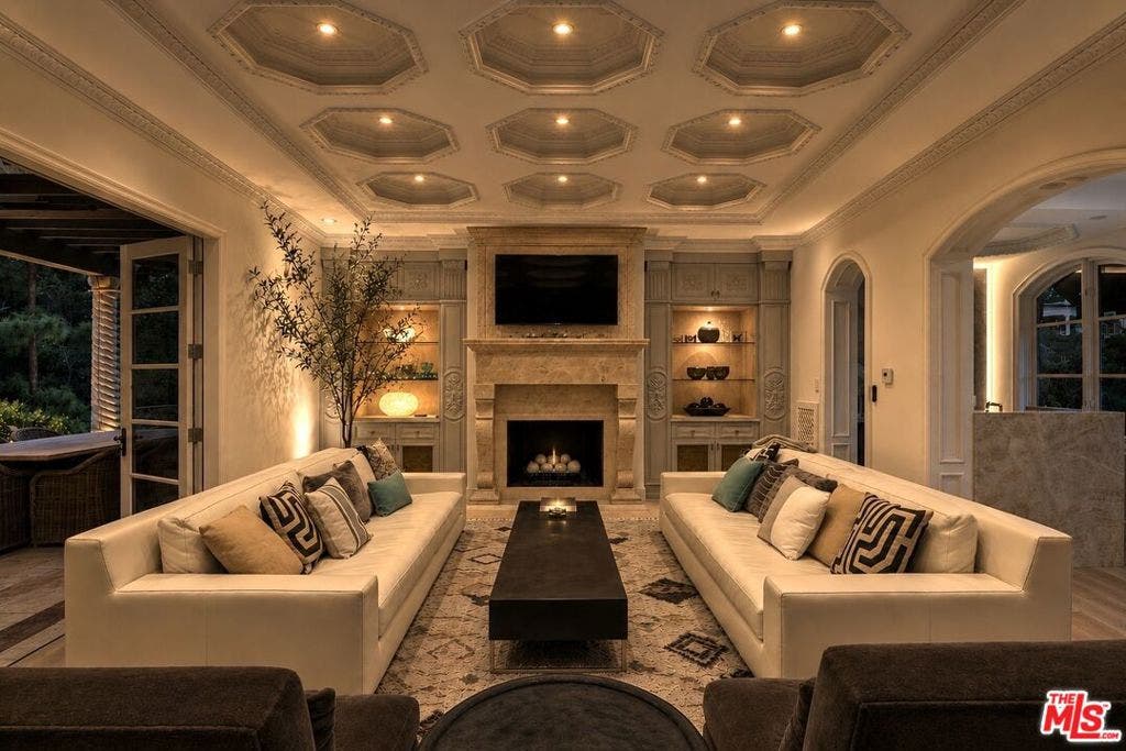2680 Bowmont Drive, Beverly Hills, CA 90210
