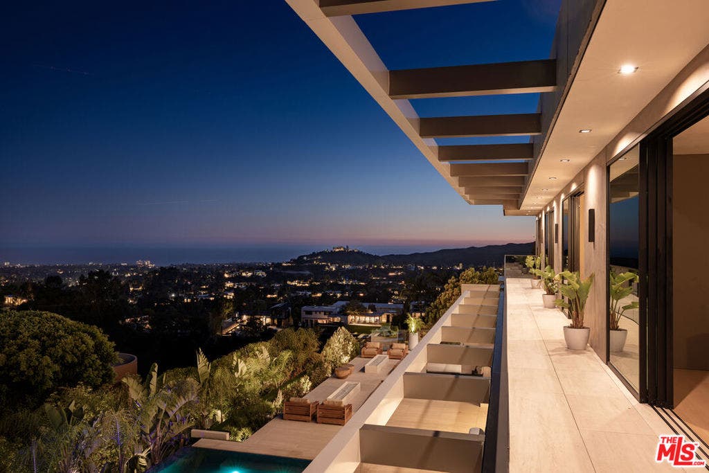 1210 Chickory Lane, Los Angeles, CA 90049