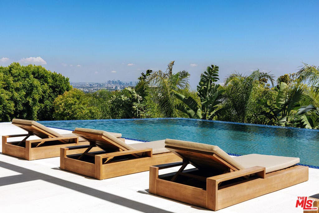 1210 Chickory Lane, Los Angeles, CA 90049