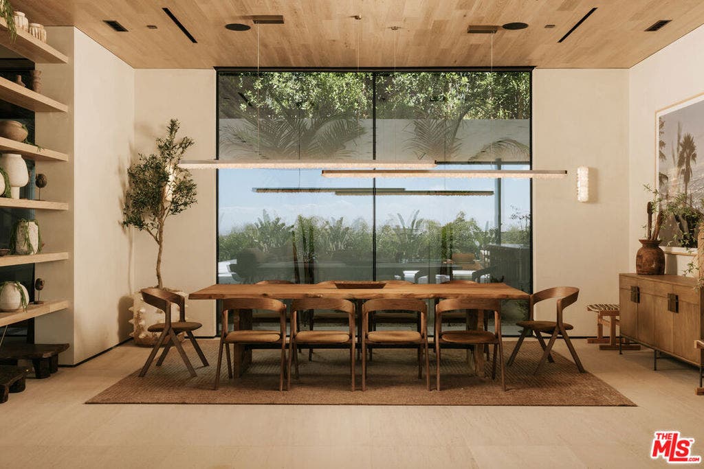1210 Chickory Lane, Los Angeles, CA 90049