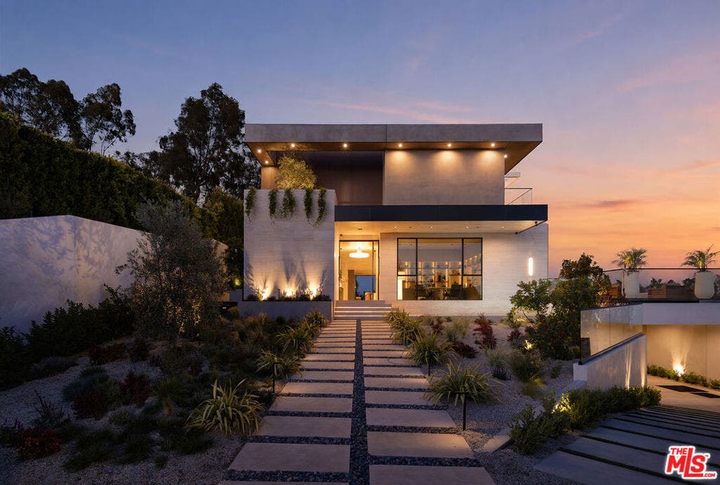 1210 Chickory Lane, Los Angeles, CA 90049