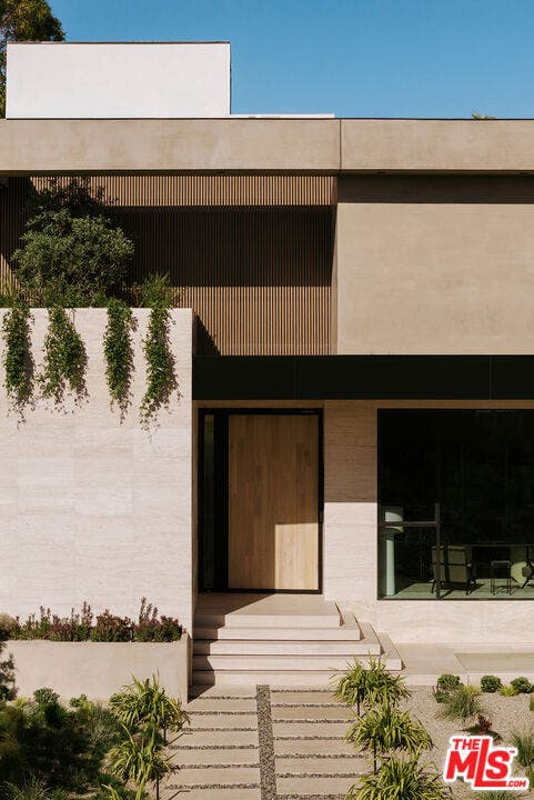 1210 Chickory Lane, Los Angeles, CA 90049