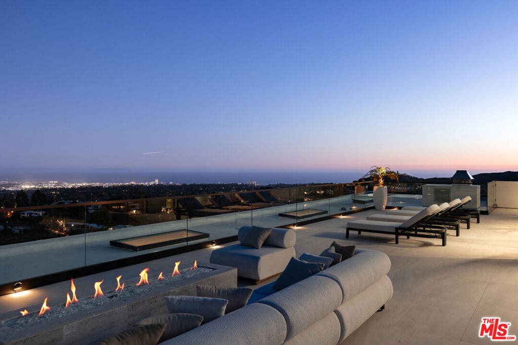 1210 Chickory Lane, Los Angeles, CA 90049