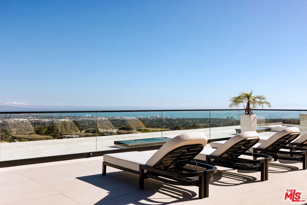 1210 Chickory Lane, Los Angeles, CA 90049