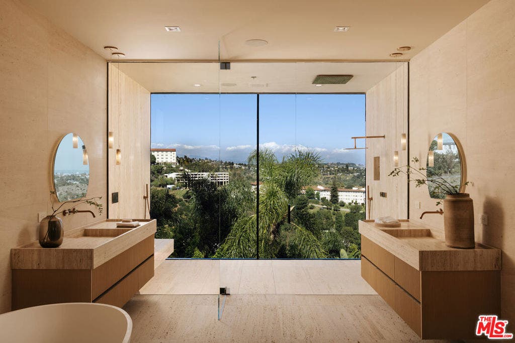 1210 Chickory Lane, Los Angeles, CA 90049
