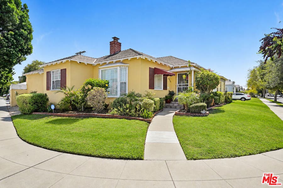 Property photo for 3750 Sutro Avenue, Los Angeles, CA