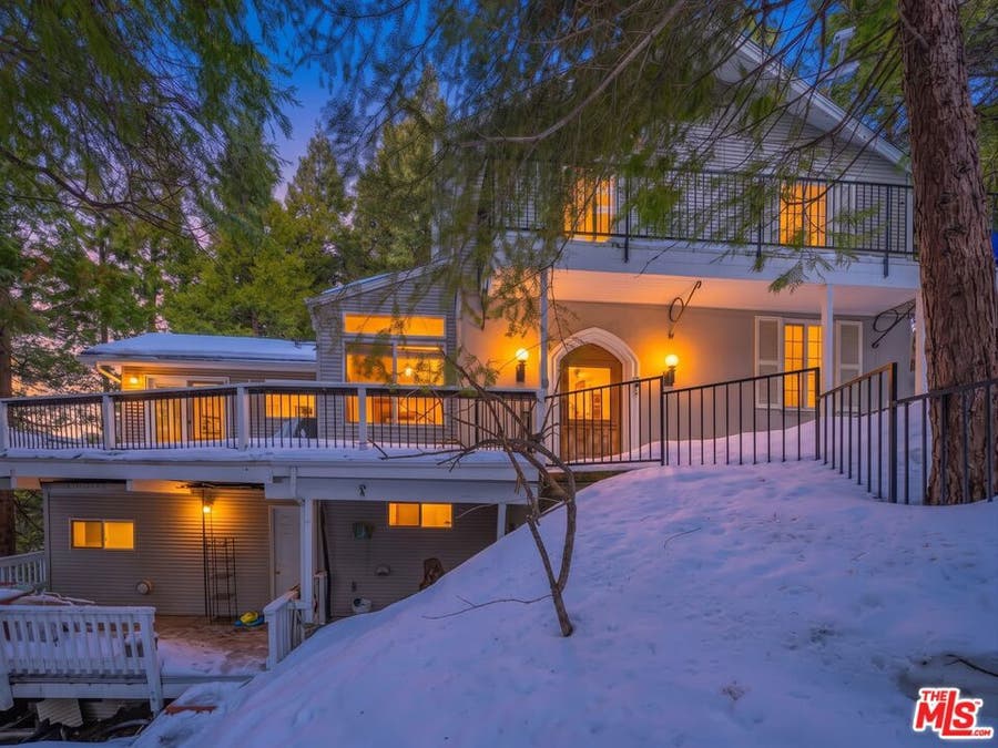 Property photo for 233 Corona Circle, Lake Arrowhead, CA