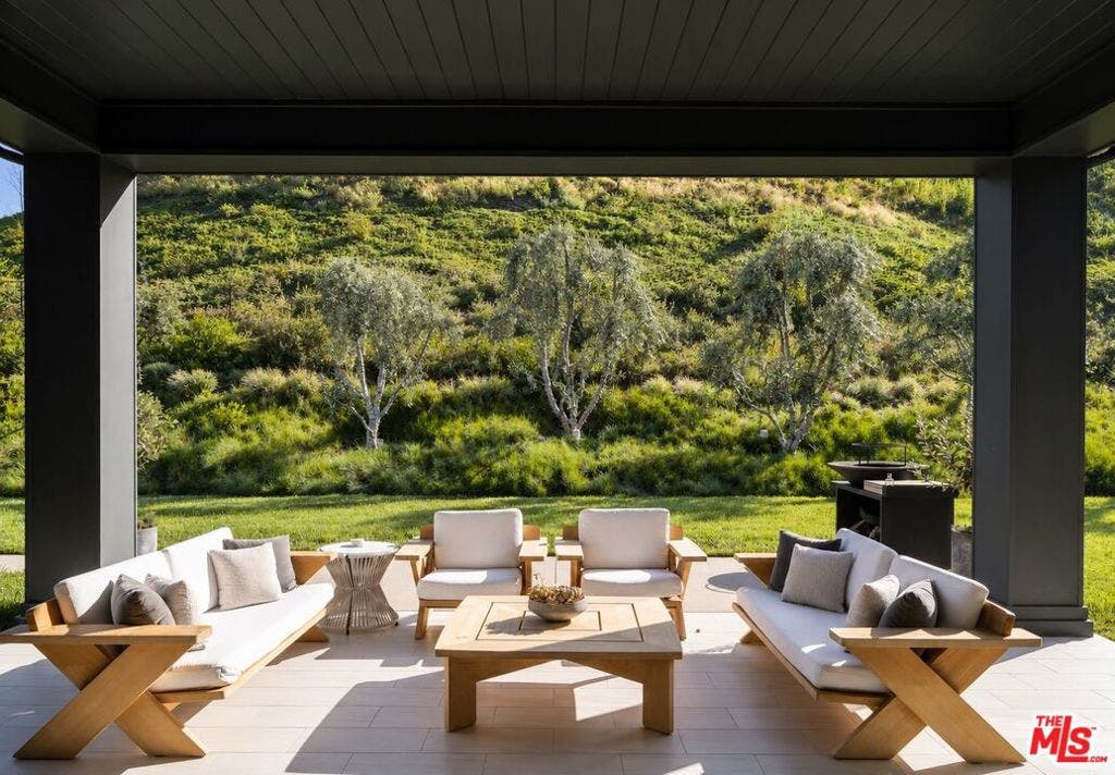 25211 Jim Bridger Road, Hidden Hills, CA 91302 25211 Jim Bridger Road, Hidden Hills, CA 91302