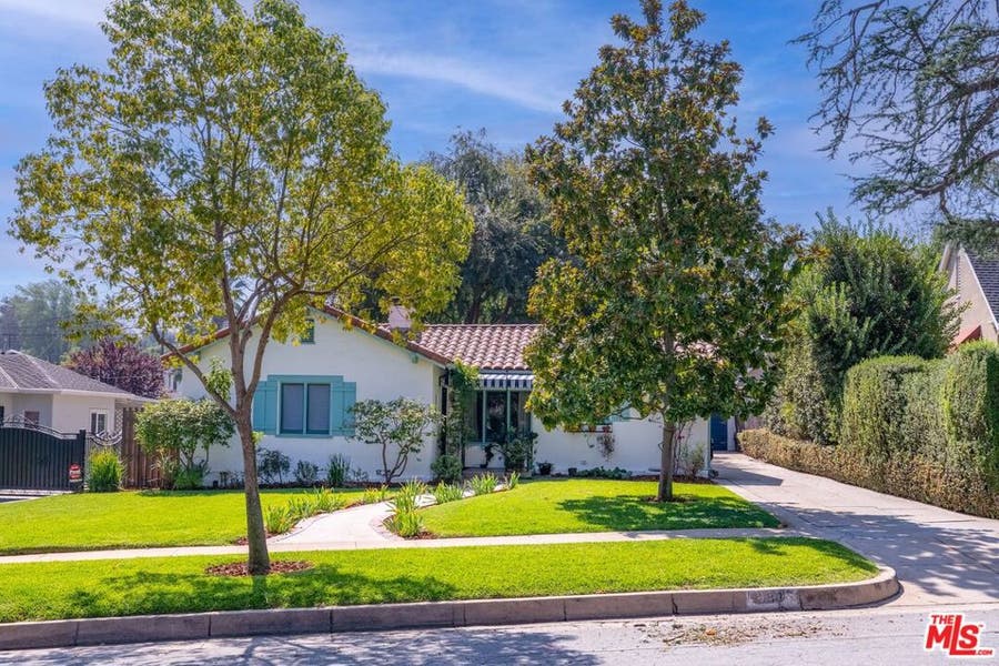 Property photo for 150 Arlington Drive, Pasadena, CA