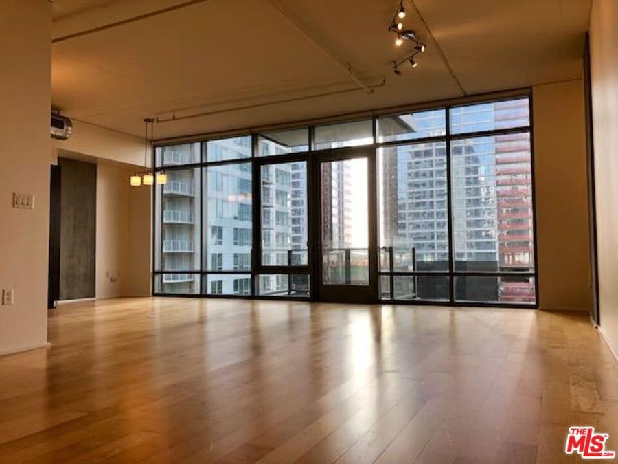 Property photo for 1100 S HOPE Street, #1104, Los Angeles, CA