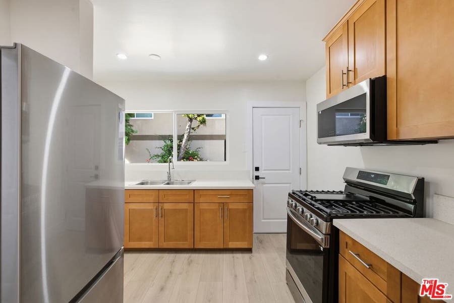 Property photo for 5915 Barton Avenue, Los Angeles, CA
