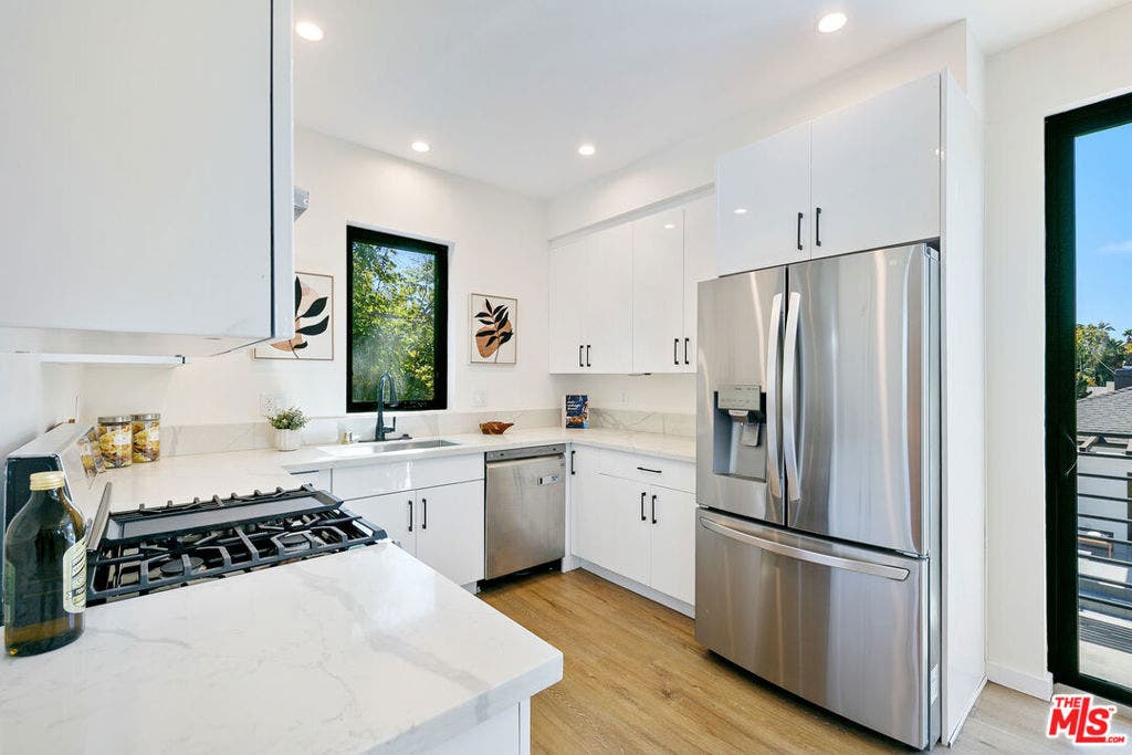 2646 Westwood Boulevard, Los Angeles, CA 90064 2646 Westwood Boulevard, Los Angeles, CA 90064