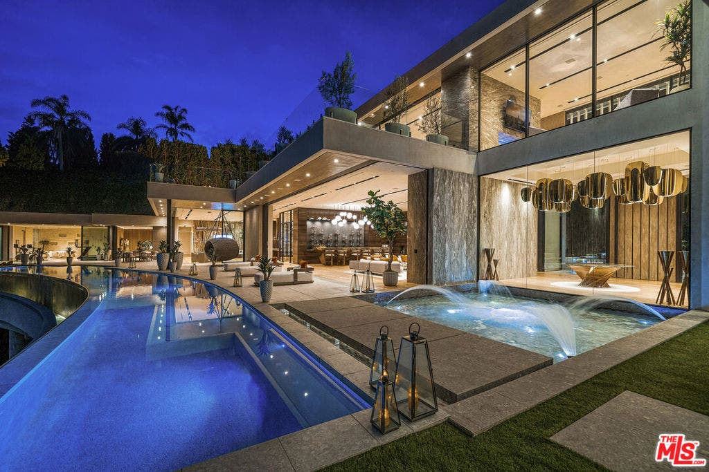 9330 Flicker Way, Los Angeles, CA 90069