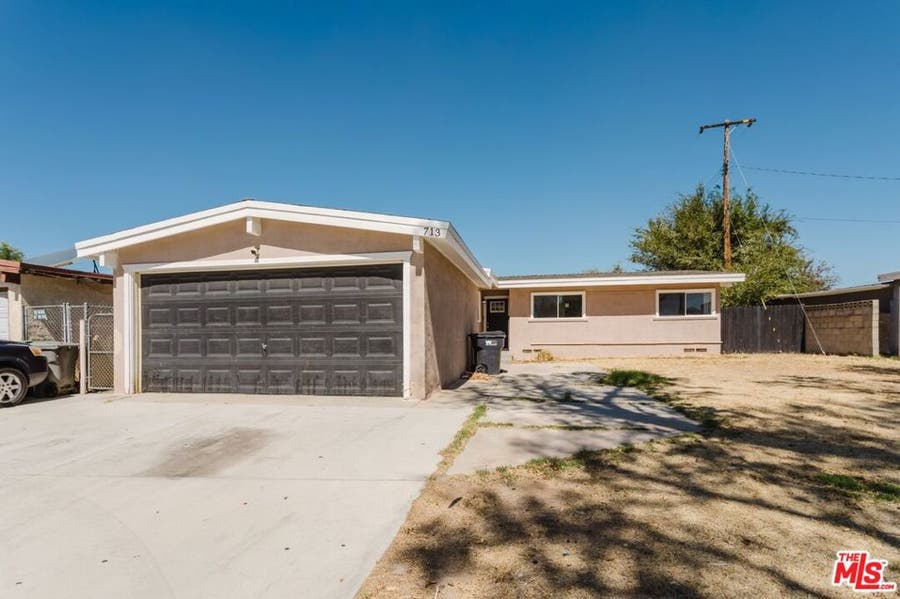 Property photo for 713 W Avenue H10, Lancaster, CA
