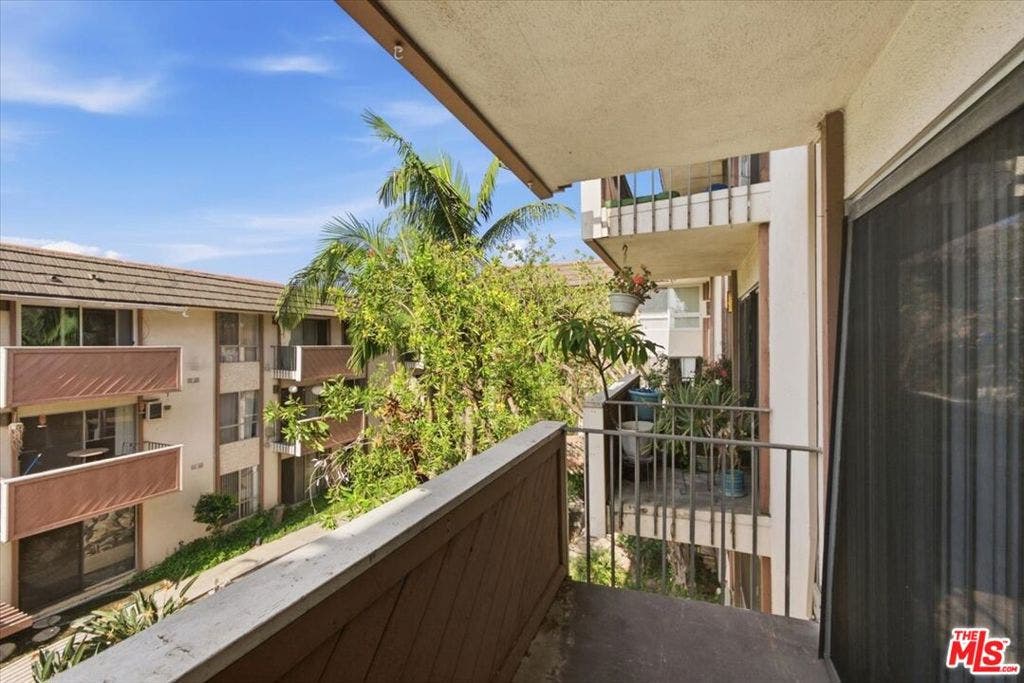 5585 E Pacific Coast Highway, #251, Long Beach, CA 90804 5585 E Pacific Coast Highway, #251, Long Beach, CA 90804