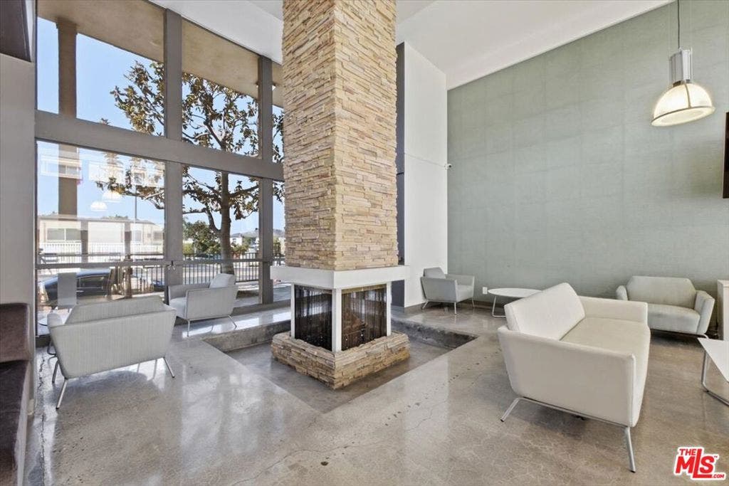 5585 E Pacific Coast Highway, #251, Long Beach, CA 90804 5585 E Pacific Coast Highway, #251, Long Beach, CA 90804
