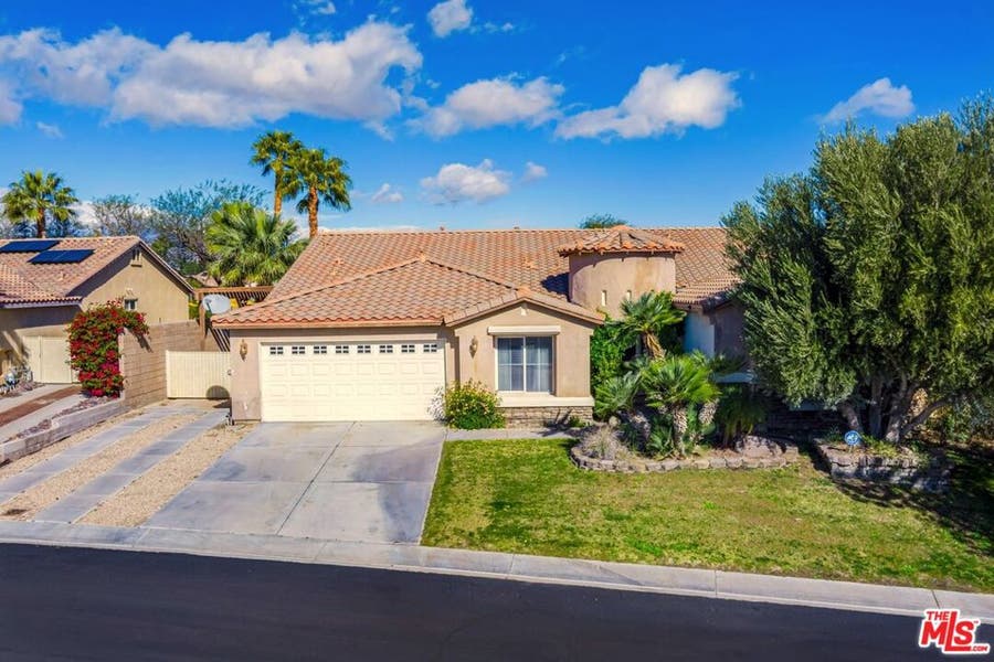 Property photo for 850 Ventana, Palm Springs, CA