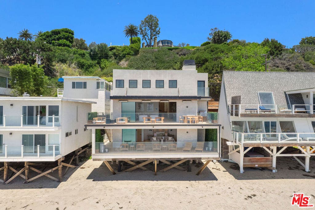 24818 Malibu Road, Malibu, CA 90265 24818 Malibu Road, Malibu, CA 90265