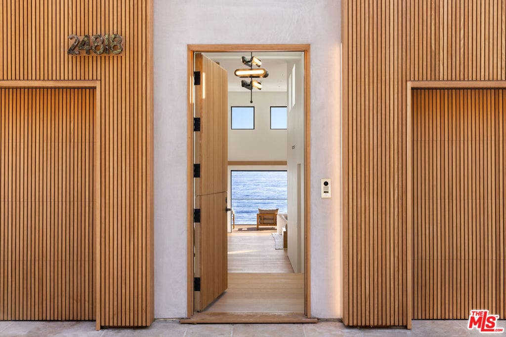 24818 Malibu Road, Malibu, CA 90265 24818 Malibu Road, Malibu, CA 90265