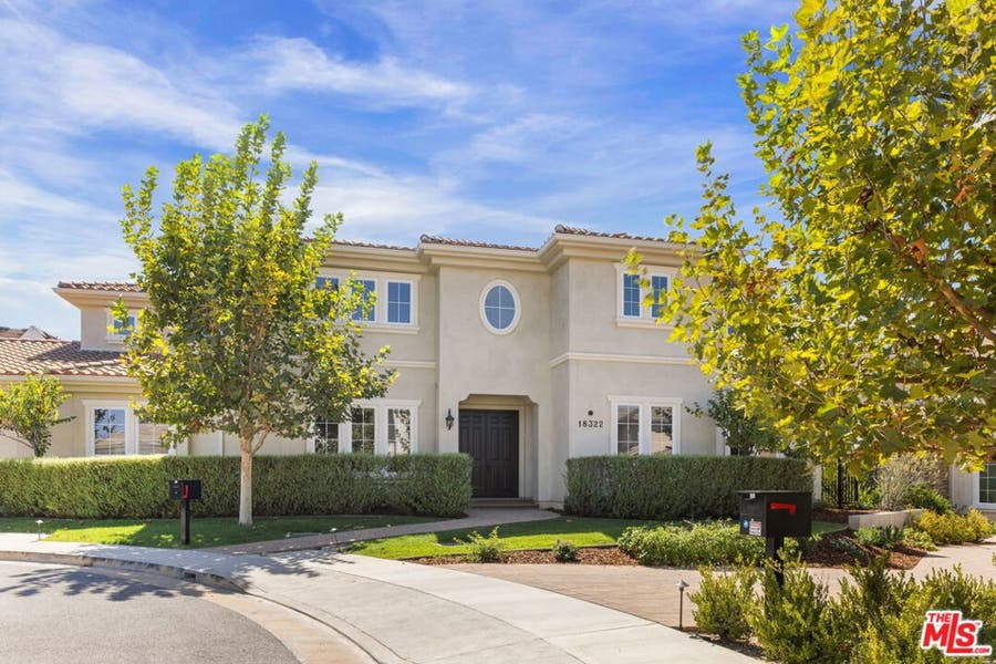 Property photo for 18322 Columbus Circle, Tarzana, CA