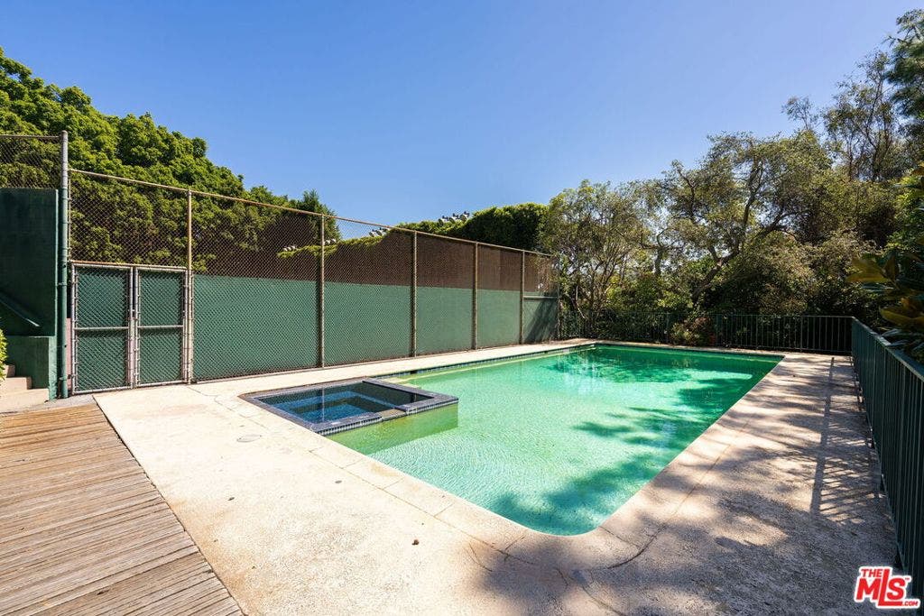 1000 N Alpine Drive, Beverly Hills, CA 90210