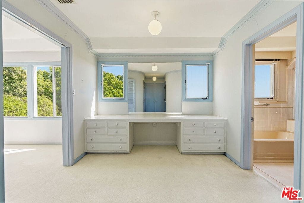 1000 N Alpine Drive, Beverly Hills, CA 90210