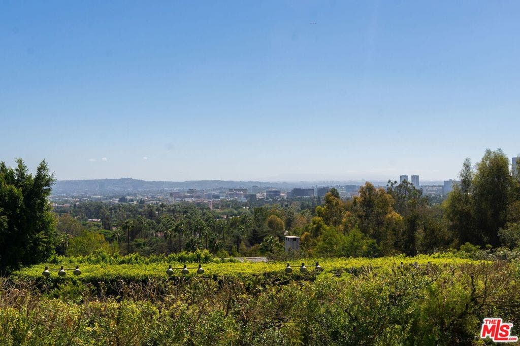 1000 N Alpine Drive, Beverly Hills, CA 90210