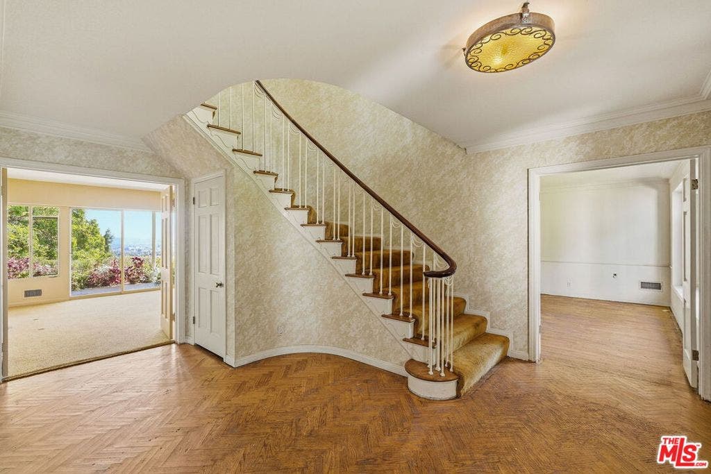 1000 N Alpine Drive, Beverly Hills, CA 90210