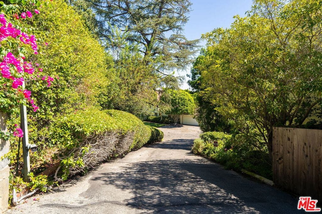 1000 N Alpine Drive, Beverly Hills, CA 90210