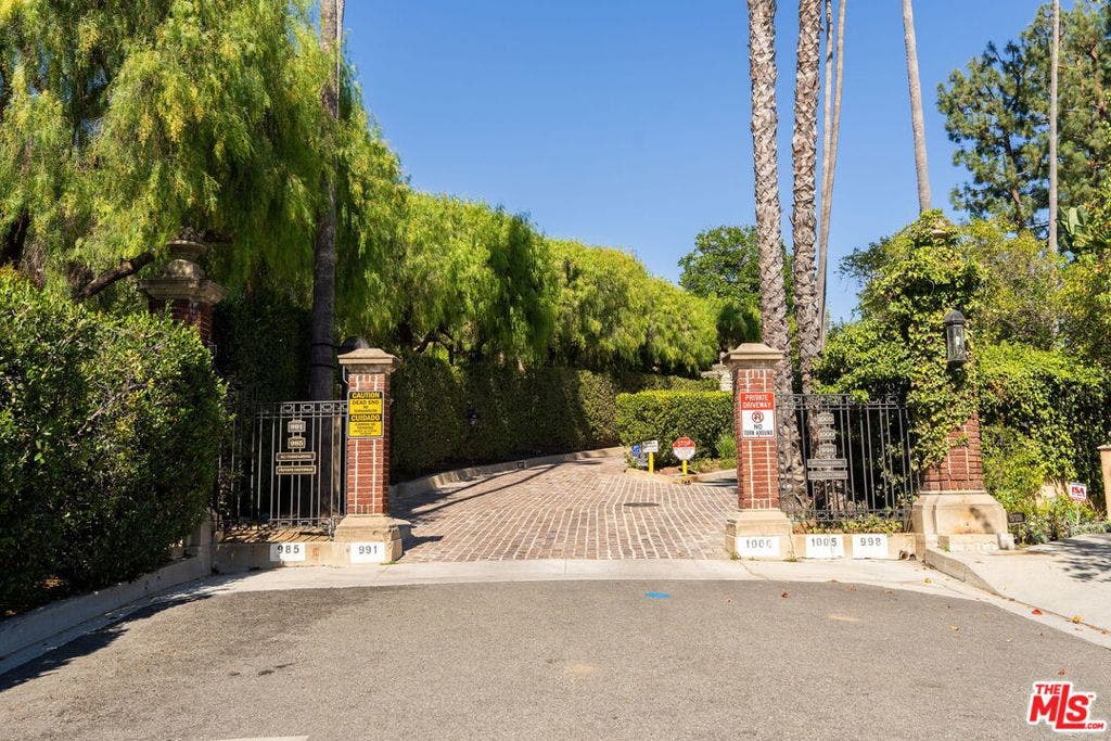 1000 N Alpine Drive, Beverly Hills, CA 90210