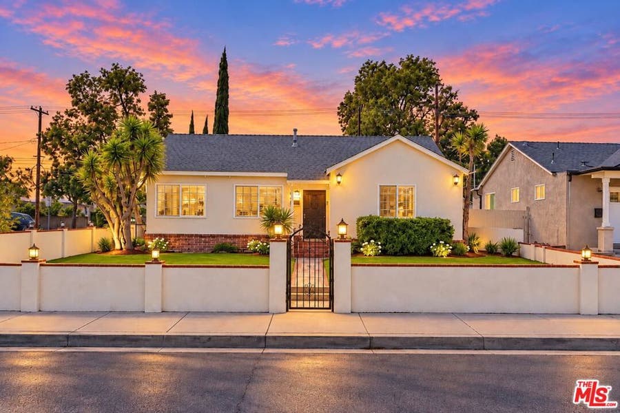 Property photo for 1701 N Buena Vista Street, Burbank, CA