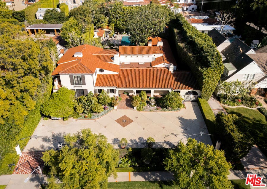 Property photo for 902 N Whittier Drive, Beverly Hills, CA