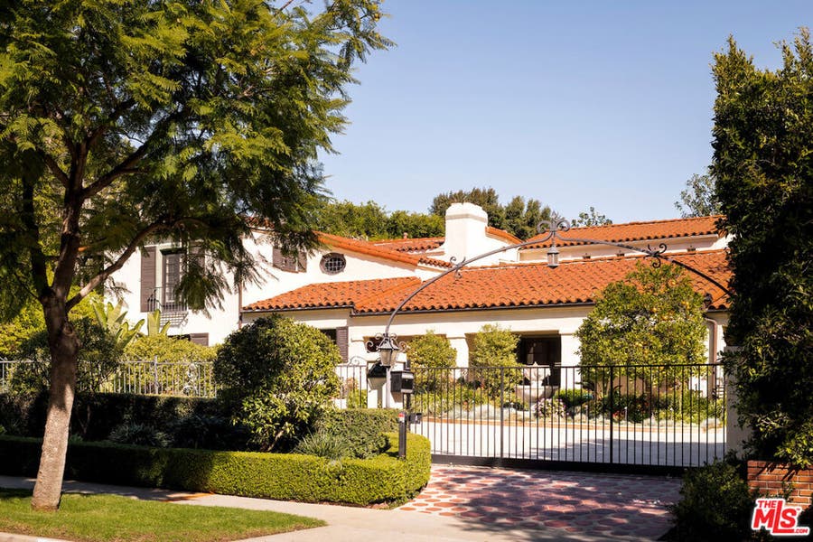 Property photo for 902 N Whittier Drive, Beverly Hills, CA