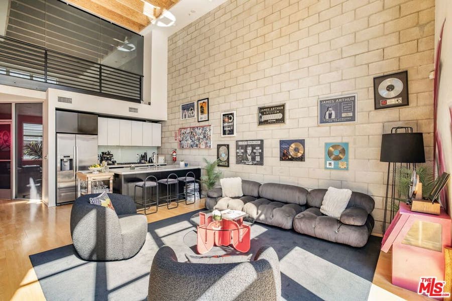Property photo for 3450 Cahuenga Boulevard, #604, Los Angeles, CA