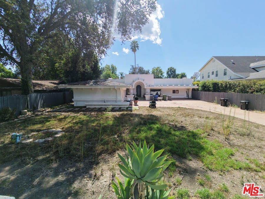Property photo for 23460 Hatteras Street, Woodland Hills, CA